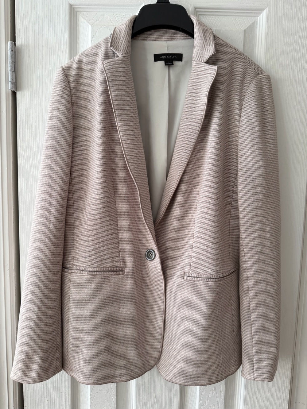 Ann Taylor Houndstooth Single Button Blazer Size 6 Neutral Beige